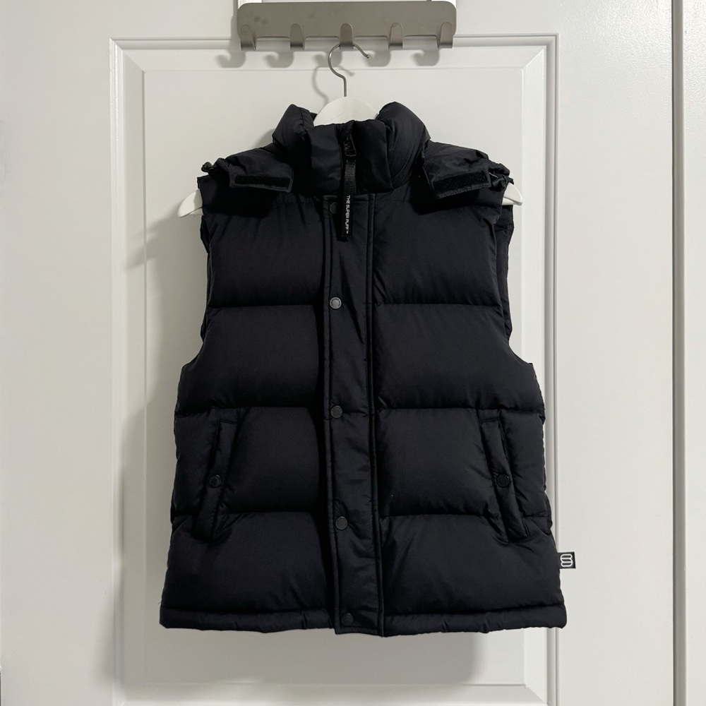Aritzia The Super Puff Vest